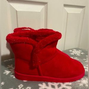 Size 3 red boot fabletics